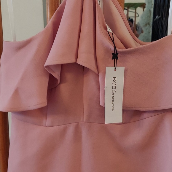 Dress - Picture 7 of 8